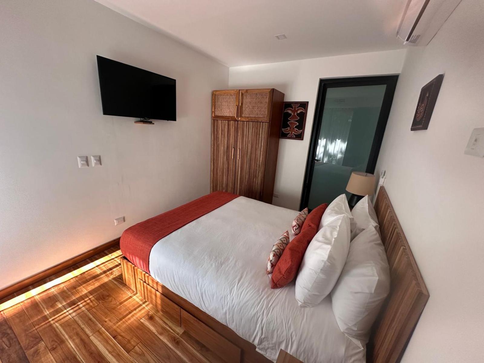 Suitree Experience Hotel 4*